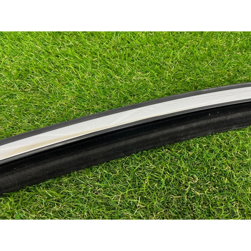 Уплотнитель стекла двери (кузов и элементы) PORSCHE CAYENNE 958 2012 4.8 958531431025AP