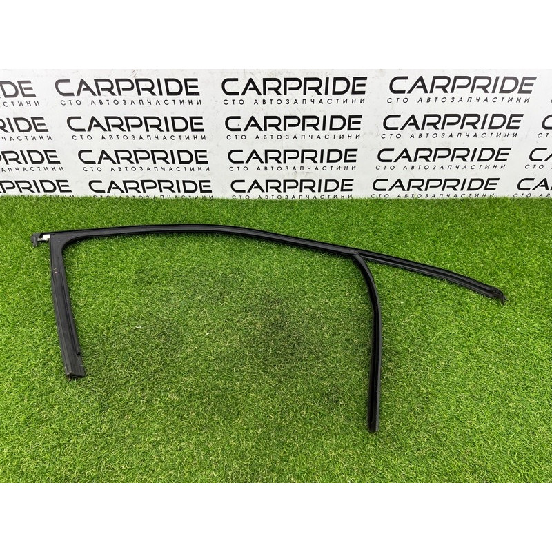 Уплотнитель стекла двери (кузов и элементы) PORSCHE CAYENNE 958 2012 4.8 958531431025AP