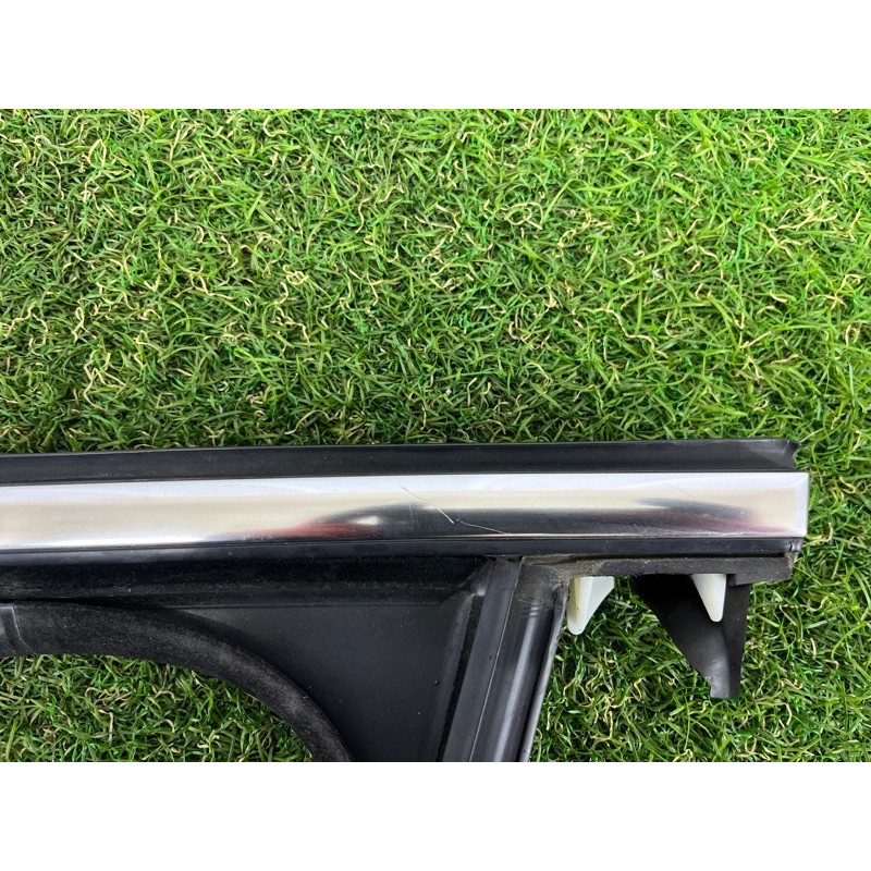 Уплотнитель стекла двери (кузов и элементы) PORSCHE CAYENNE 958 2012 4.8 958531431025AP