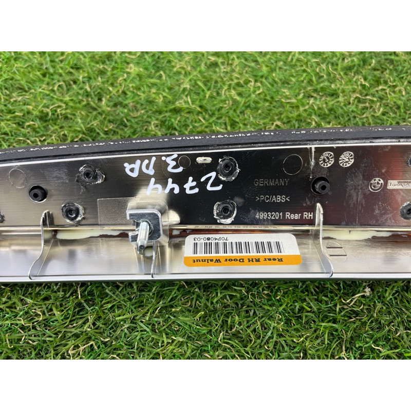 Декоративна накладка карти дверей (салон) BMW X5 E70 2012 3.0 N55 51427137200