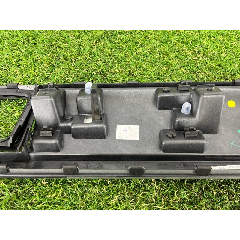 Декоративна накладка торпеди (салон) Volkswagen Touareg NF 2012 3.0 7P1857226AQB4