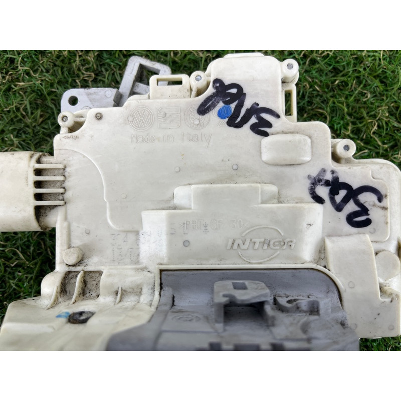 Замок двери (кузов и элементы) AUDI Q7 4L 2007 3.6 3C4839015D