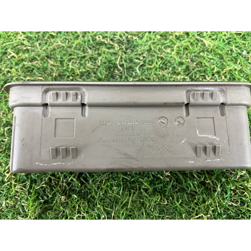 Дефлектор воздуховода (салон) AUDI Q7 4L 2007 3.6 4L08199861GK