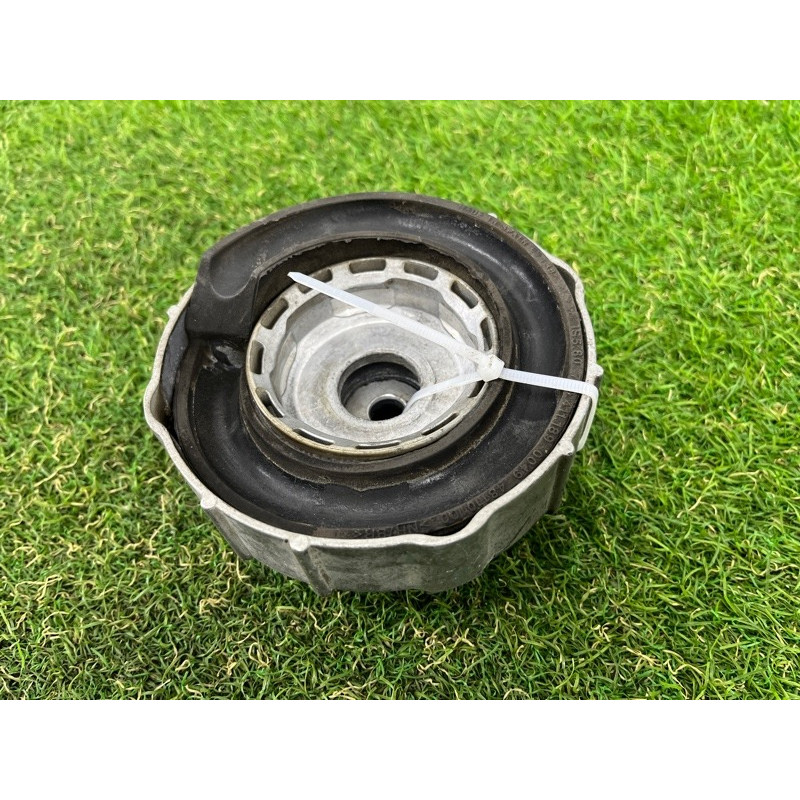 Опора стойки (подвеска) AUDI Q7 4L 2014 3.0 TFSi CTWB 7L0412321