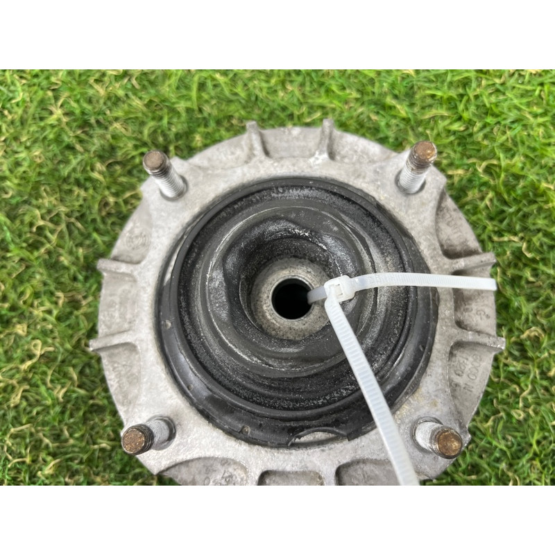 Опора стойки (подвеска) AUDI Q7 4L 2007 3.6 7L0412321