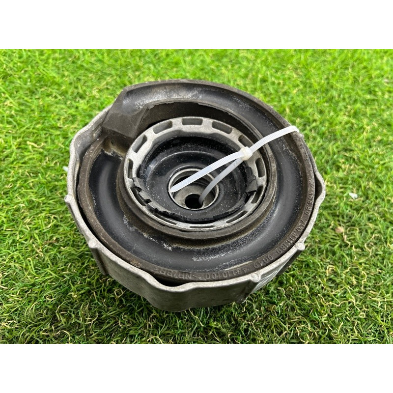 Опора стойки (подвеска) AUDI Q7 4L 2007 3.6 7L0412321