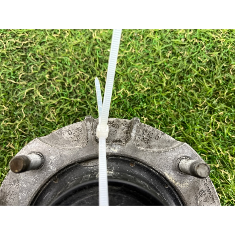 Опора стойки (подвеска) AUDI Q7 4L 2007 3.6 7L0412321