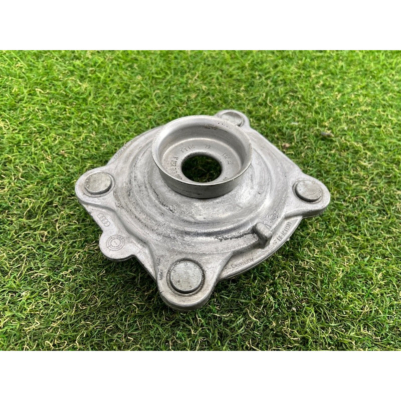 Опора стойки (подвеска) AUDI A7 4G 2013 3.0 CGXB 4G0412065C