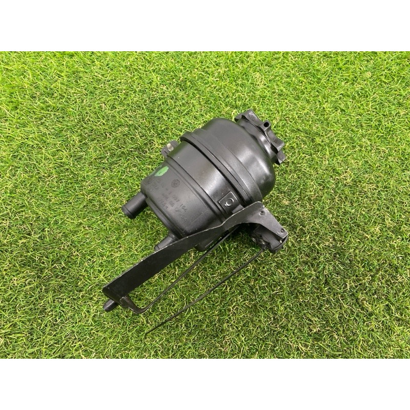 Бачок гидроусилителя (рулевое управление) BMW 5-series E60 2004 M54B22 32411097164