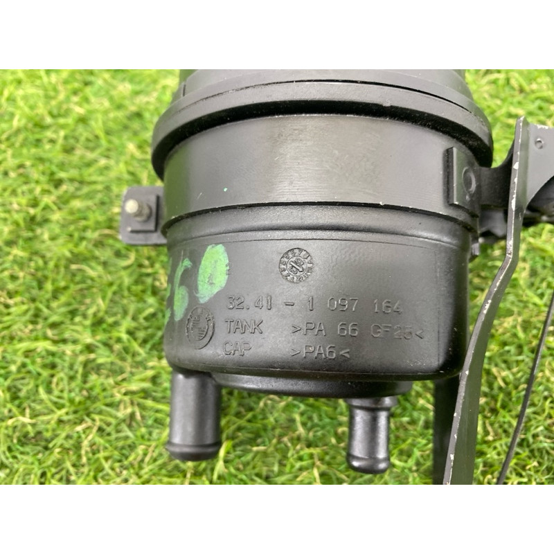 Бачок гидроусилителя (рулевое управление) BMW 5-series E60 2004 M54B22 32411097164