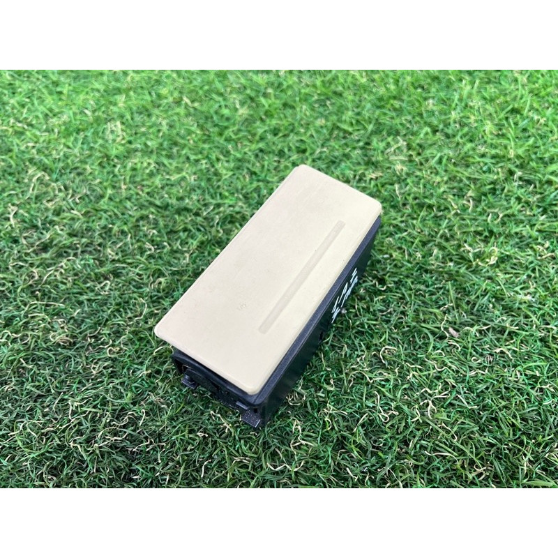 Пепельница (салон) AUDI A7 4G 2013 3.0 CGXB 4G8857405ABH9