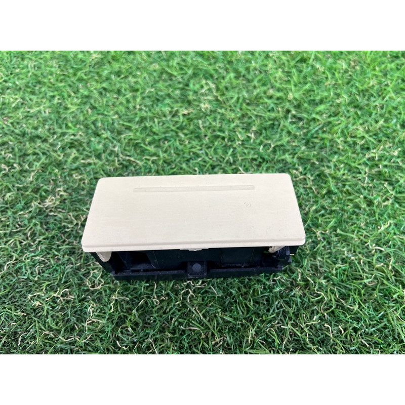 Пепельница (салон) AUDI A7 4G 2013 3.0 CGXB 4G8857405ABH9