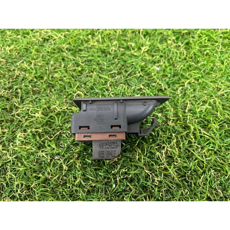 Кнопка открывания крышки багажника (электрика / кнопки) AUDI A7 4G 2013 3.0 CGXB 4H0959831A5PR