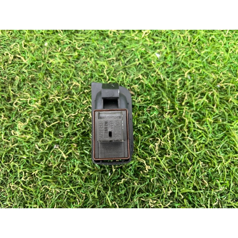 Кнопка открывания крышки багажника (электрика / кнопки) AUDI A7 4G 2013 3.0 CGXB 4H0959831A5PR