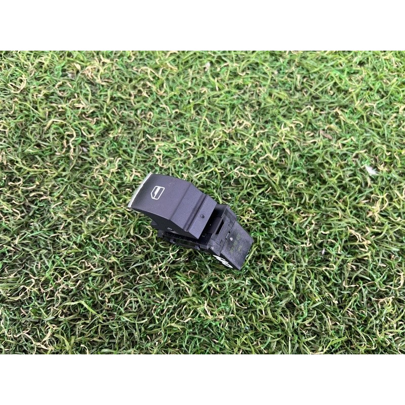 Кнопка стеклоподъемника (электрика / кнопки) Volkswagen Passat B7 2016 1.8 5K0959855XSH