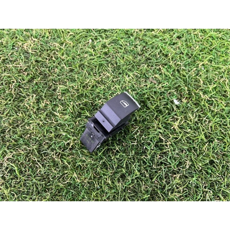 Кнопка стеклоподъемника (электрика / кнопки) Volkswagen Passat B7 2016 1.8 5K0959855XSH
