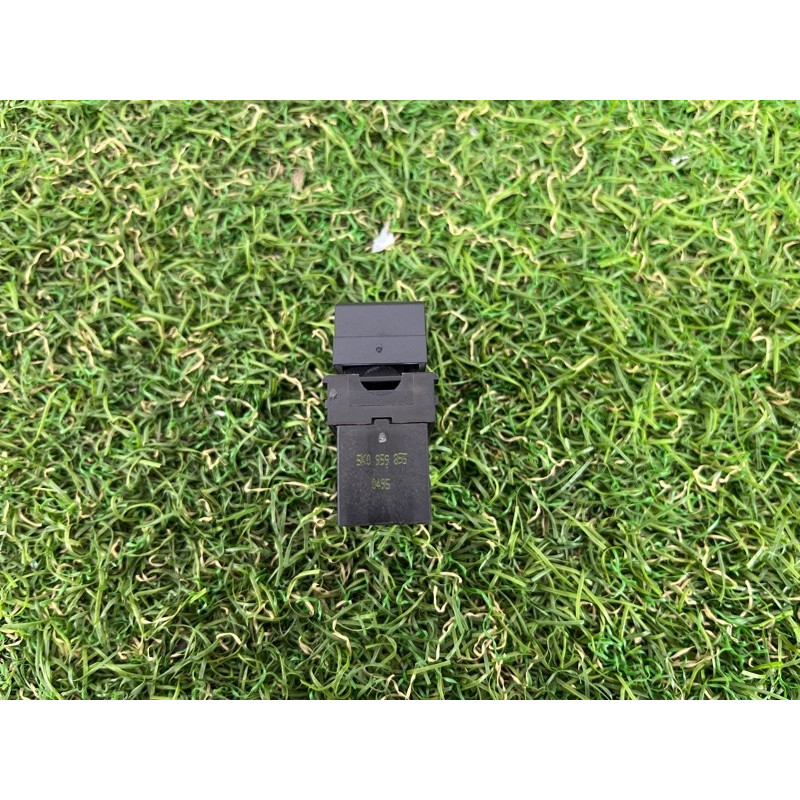 Кнопка стеклоподъемника (электрика / кнопки) Volkswagen Passat B7 2016 1.8 5K0959855XSH