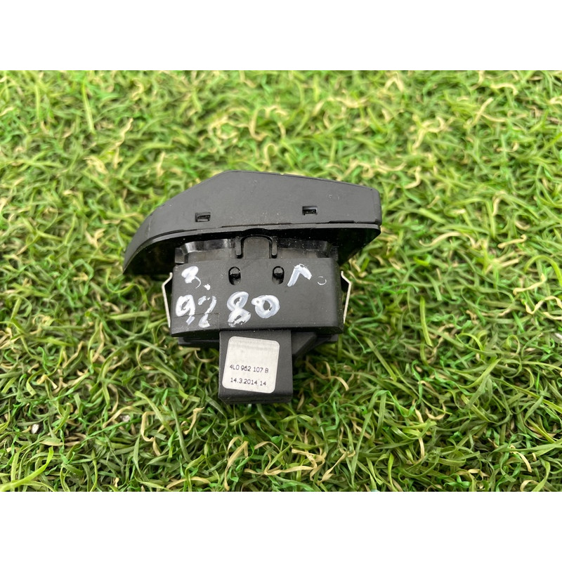 Кнопка блокировки центрального замка (электрика / кнопки) AUDI Q7 4L 2014 3.0 TFSi CTWB 4L0962107B5PR