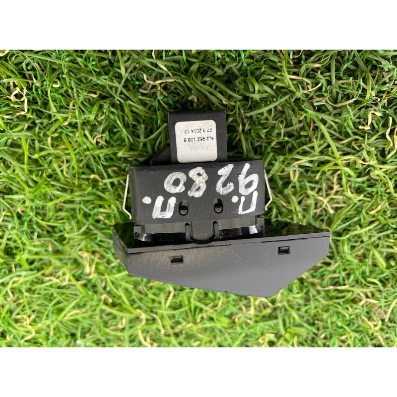 Кнопка блокировки центрального замка (электрика / кнопки) AUDI Q7 4L 2014 3.0 TFSi CTWB 4L2962108B5PR