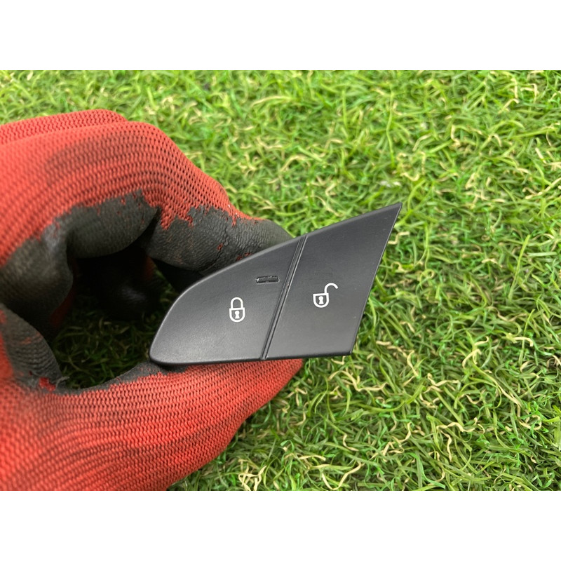 Кнопка блокировки центрального замка (электрика / кнопки) PORSCHE CAYENNE 958 2013 3.6 7PP962107BIVI