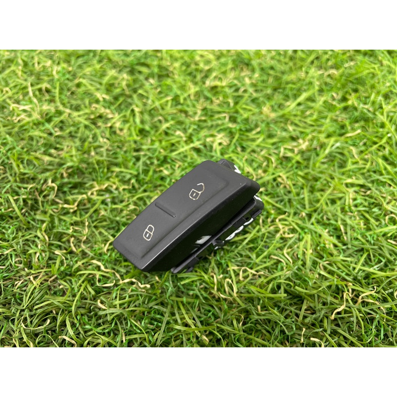 Кнопка блокировки центрального замка (электрика / кнопки) Volkswagen Passat B7 2016 1.8 561962125CWHS