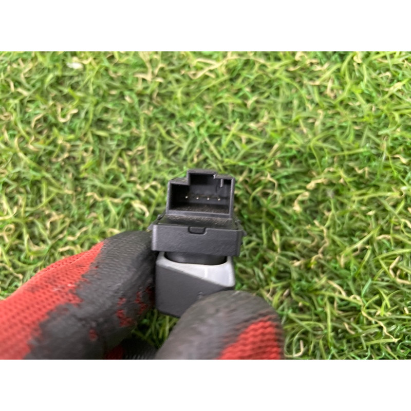 Кнопка блокировки центрального замка (электрика / кнопки) Volkswagen Passat B7 2016 1.8 561962125CWHS