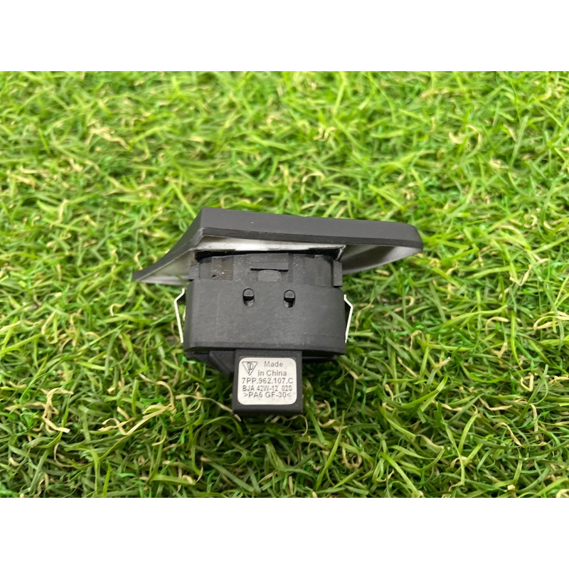 Кнопка блокировки центрального замка (электрика / кнопки) PORSCHE CAYENNE 958 2013 3.6 7PP962107CIVI