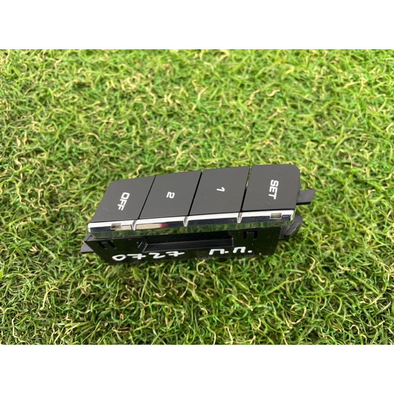 Кнопка памяти сидения (электрика / кнопки) PORSCHE CAYENNE 958 2012 4.8 95861310400