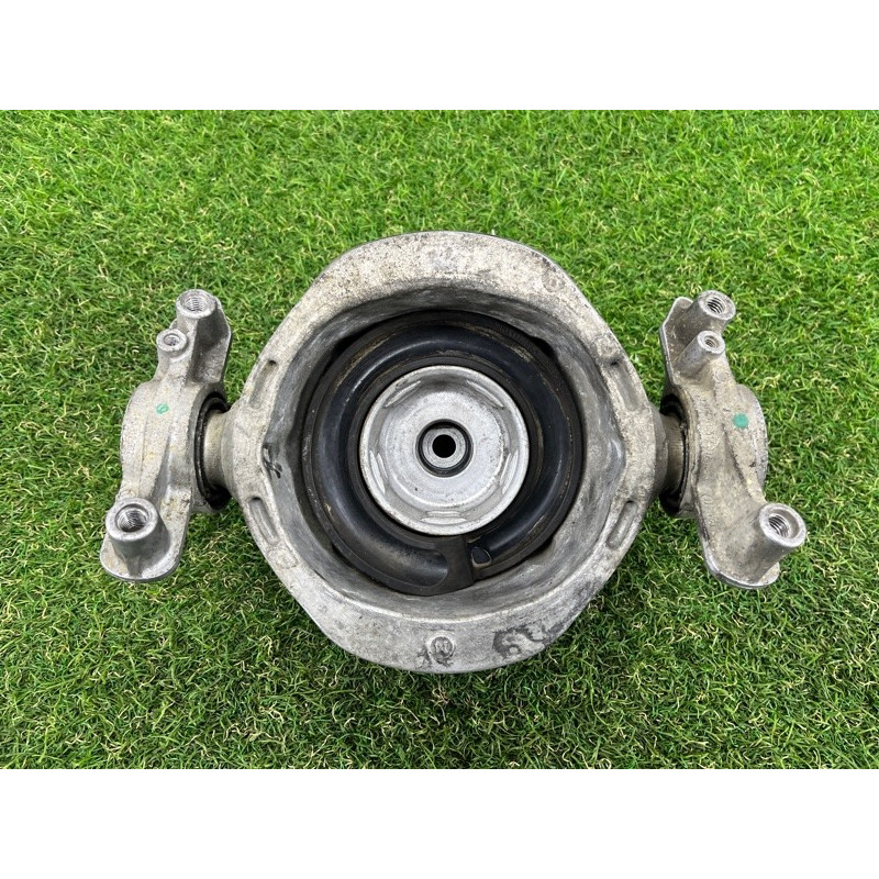 Опора стійки (підвіска) Volkswagen Touareg NF 2012 3.0 7P0512302