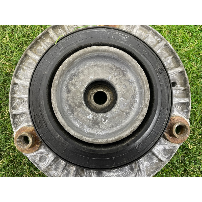 Опора стойки (подвеска) BMW 4-series F32 2015 2.0 31306880438