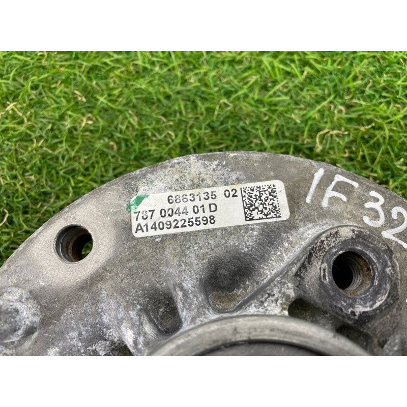 Опора стойки (подвеска) BMW 4-series F32 2015 2.0 31306880438