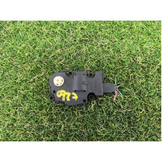 Привод заслонки отопителя