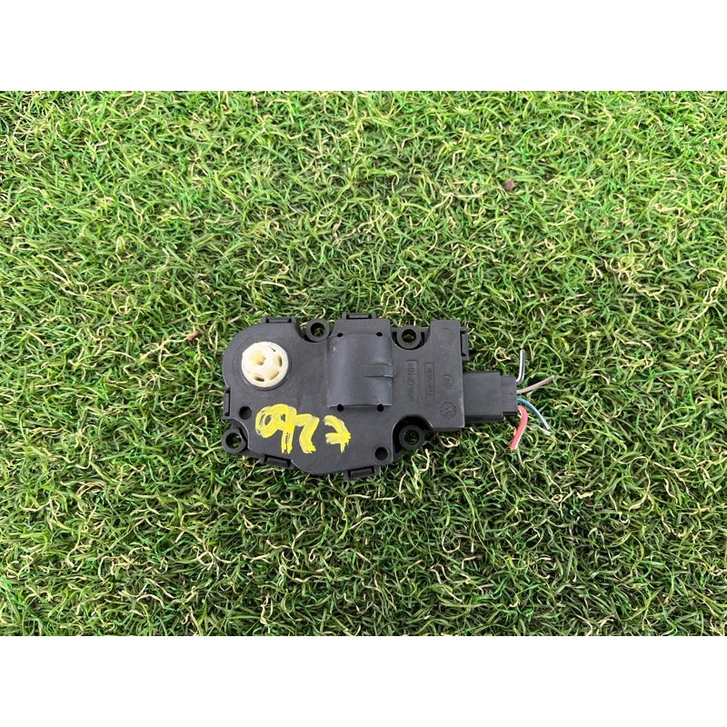 Привод заслонки отопителя (отопление и кондиционирование) PORSCHE CAYENNE 958 2012 4.8 95861251100