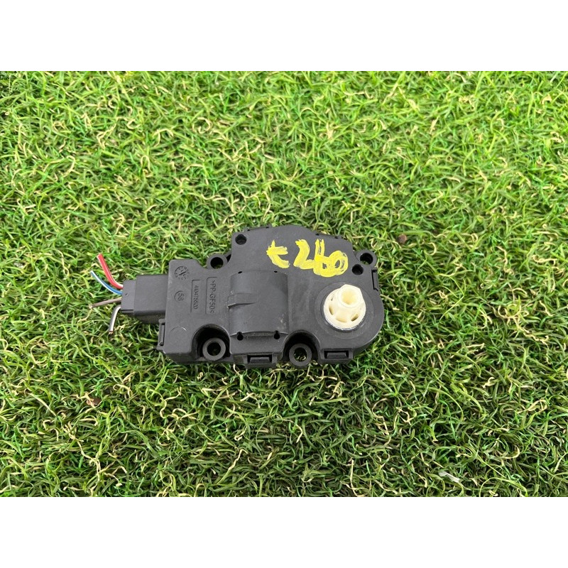 Привод заслонки отопителя (отопление и кондиционирование) PORSCHE CAYENNE 958 2012 4.8 95861251100