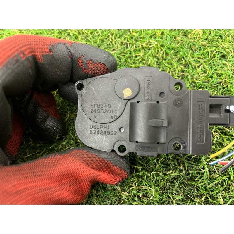 Привод заслонки отопителя (отопление и кондиционирование) PORSCHE CAYENNE 958 2012 4.8 95861251100