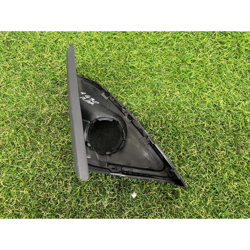 Молдинг двери (уголок) внутренний (кузов и элементы) BMW 5-series G30 2017 2.0 B46B20 51337464600