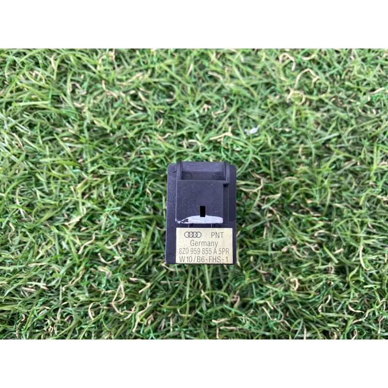 Кнопка стеклоподъемника (электрика / кнопки) AUDI A4 B6 2003 1.8 BFB 8Z0959855A
