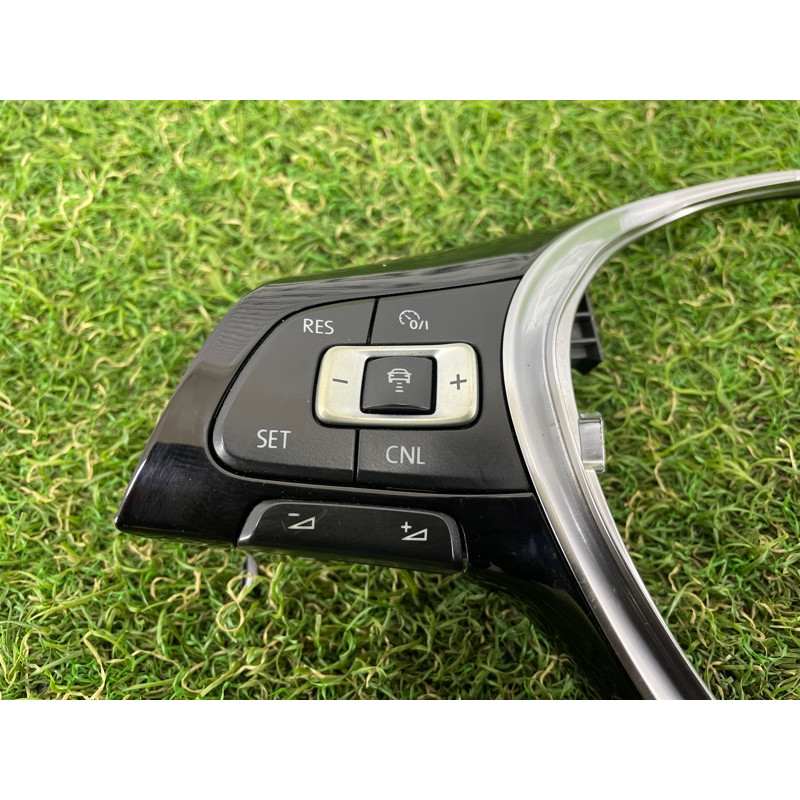 Кнопки руля (электрика / кнопки) Volkswagen Passat B7 2016 1.8 6C0959442BICX