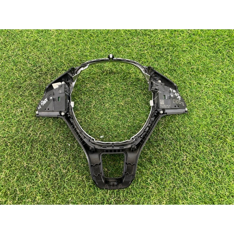 Кнопки руля (электрика / кнопки) Volkswagen Passat B7 2016 1.8 6C0959442BICX