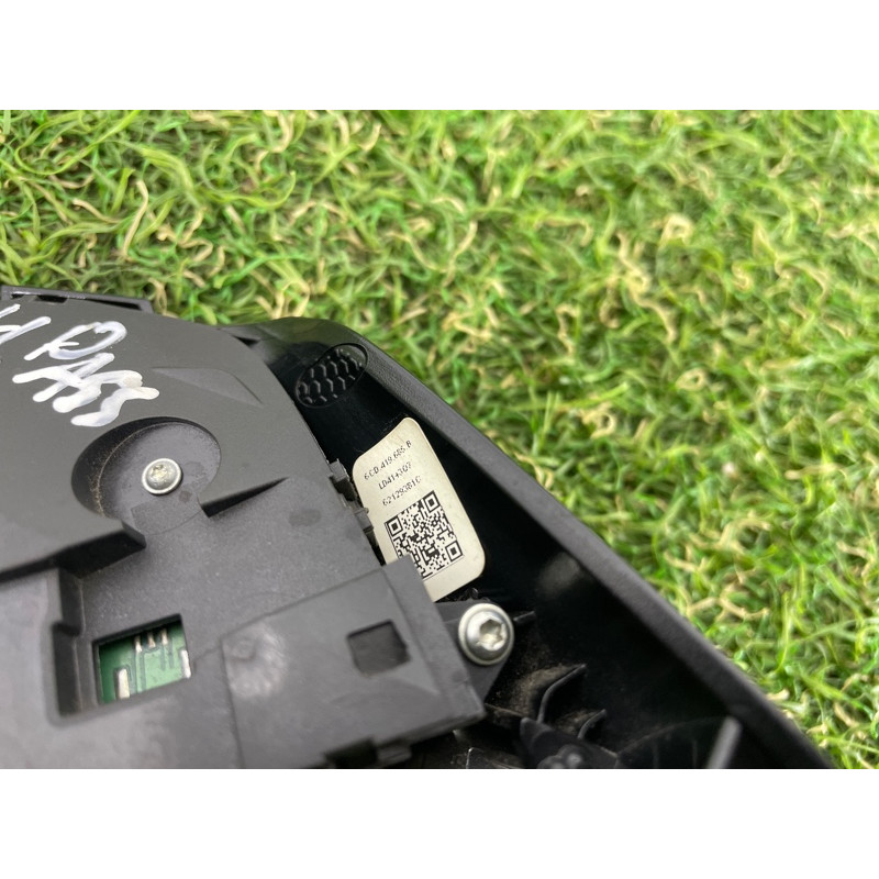 Кнопки руля (электрика / кнопки) Volkswagen Passat B7 2016 1.8 6C0959442BICX