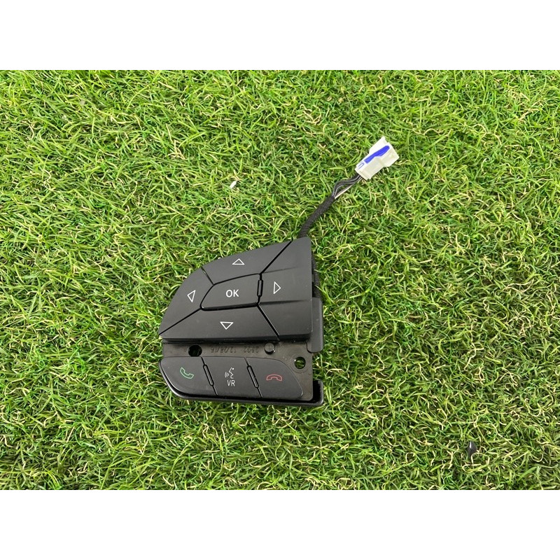 Кнопки руля (электрика / кнопки) Jeep Grand Cherokee WK2 2017 3.6 68245341AC