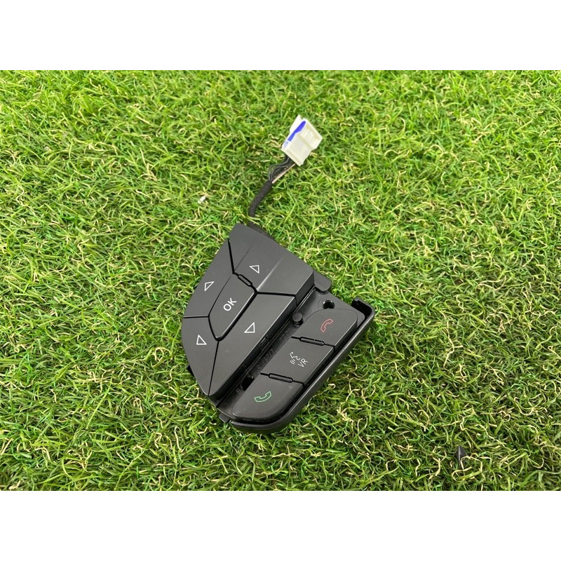 Кнопки руля (электрика / кнопки) Jeep Grand Cherokee WK2 2017 3.6 68245341AC