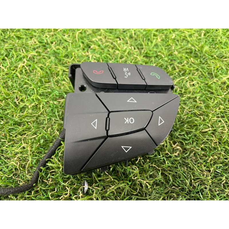 Кнопки руля (электрика / кнопки) Jeep Grand Cherokee WK2 2017 3.6 68245341AC