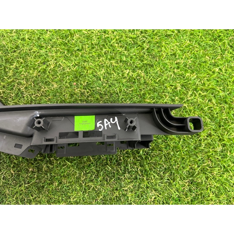 Накладка кнопок стеклоподъемника (салон) AUDI A4 B9 2017 2.0 8W1867171A6PS