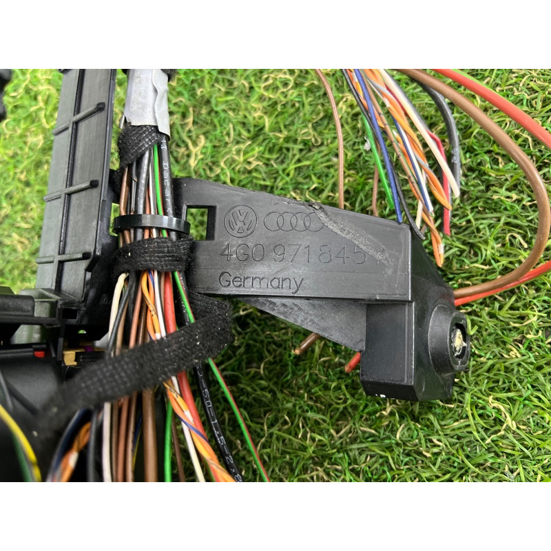 Блок предохранителей (электрика) AUDI A7 4G 2013 3.0 CGXB 4G0971845A