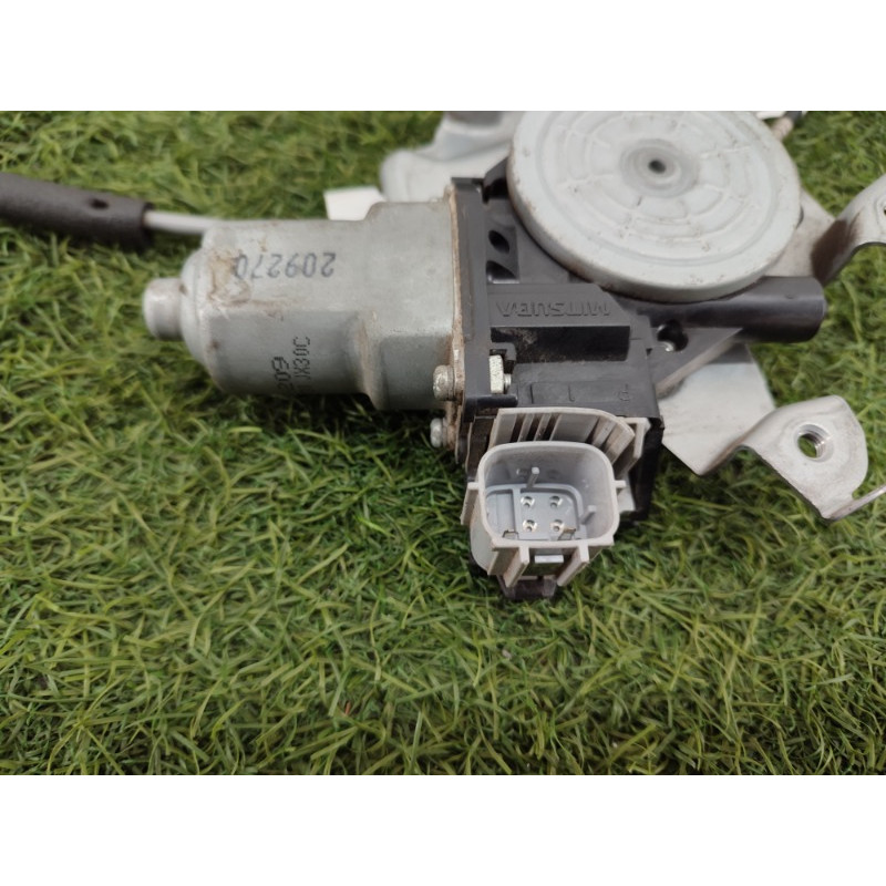Механизм стеклоподъемника с мотором (кузов и элементы) Nissan Juke F15 2013 1.6 807201KA0A