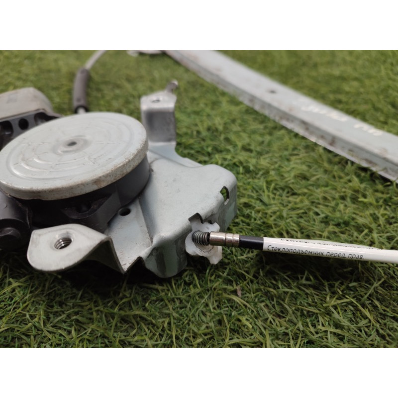 Механизм стеклоподъемника с мотором (кузов и элементы) Nissan Juke F15 2013 1.6 807201KA0A