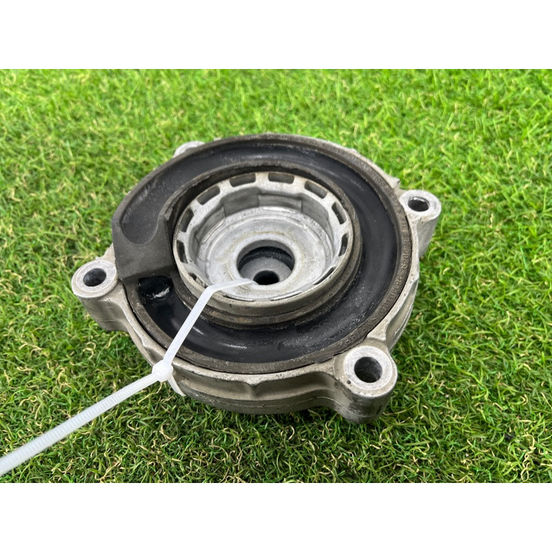 Опора стойки (подвеска) AUDI Q7 4L 2014 3.0 TFSi CTWB 7L0412347A