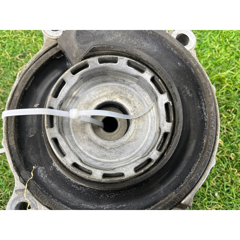 Опора стойки (подвеска) AUDI Q7 4L 2014 3.0 TFSi CTWB 7L0412347A