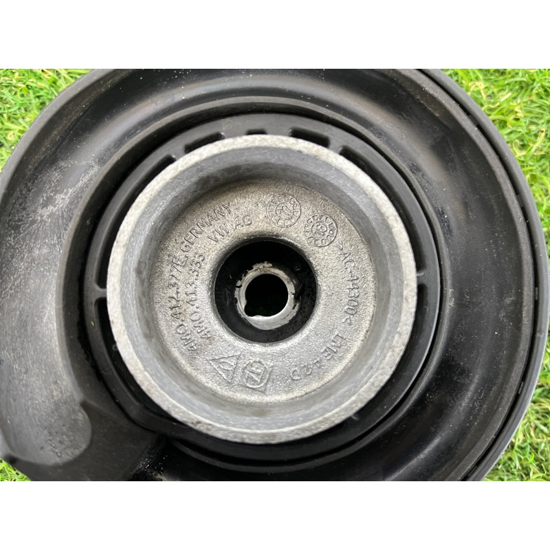 Опора стойки (подвеска) AUDI Q7 4M 2018 3.0 TFSi 4M0413333